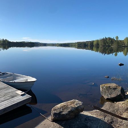 Cozy Cottage By The Lake, Charlottenberg Åmotfors Exteriér fotografie