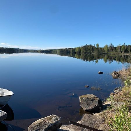 Cozy Cottage By The Lake, Charlottenberg Åmotfors Exteriér fotografie