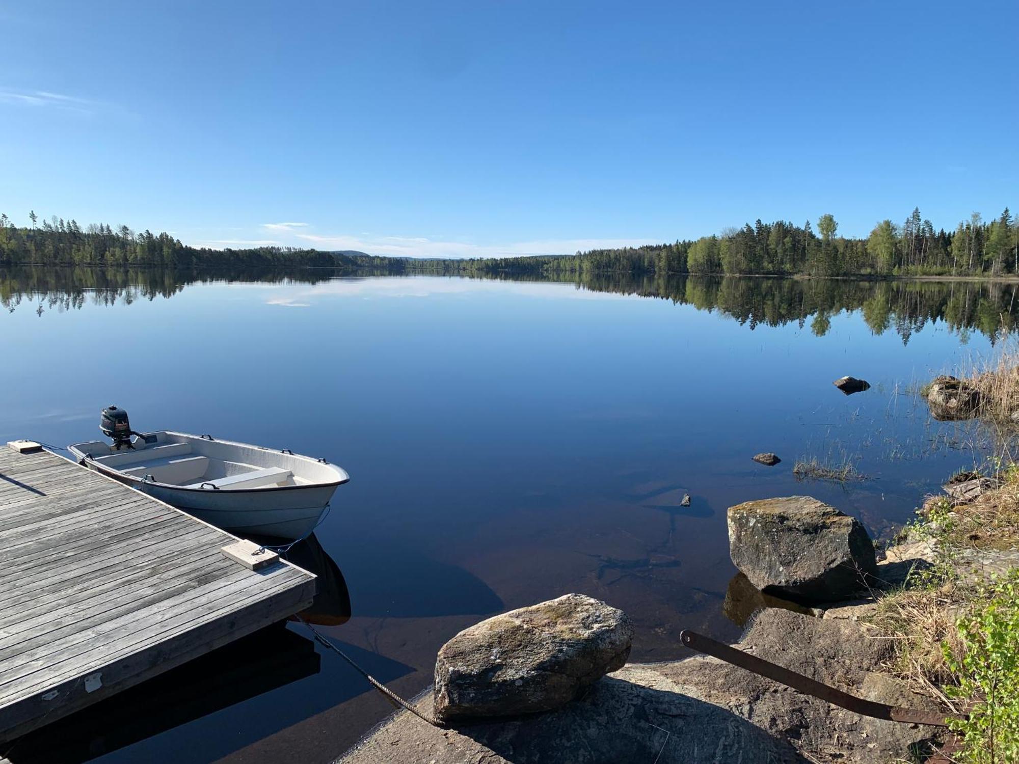 Cozy Cottage By The Lake, Charlottenberg Åmotfors Exteriér fotografie